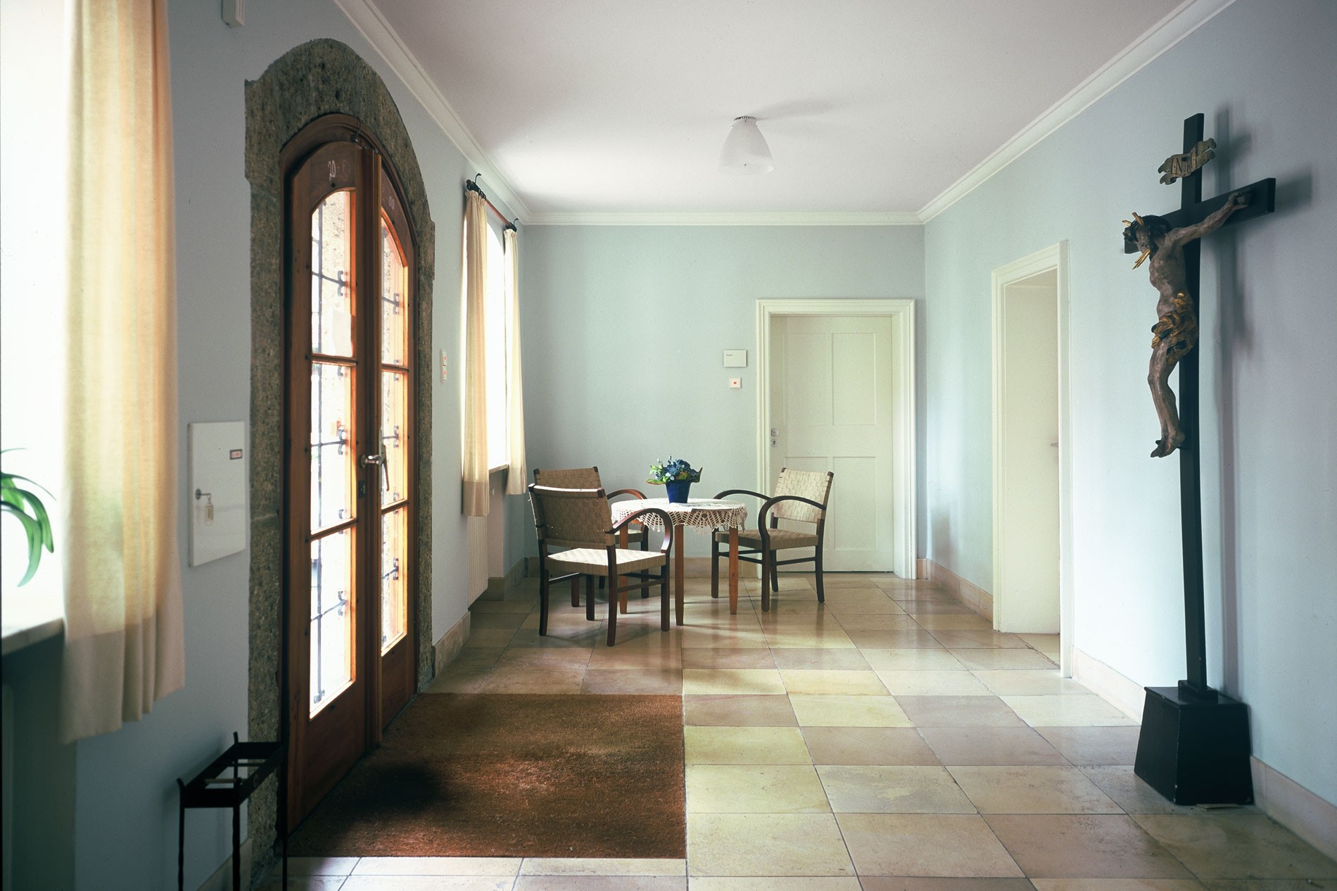 Königin des Friedens München Architekturbüro München Königin der Märtyrer Eingangsbereich Pfarrhaus